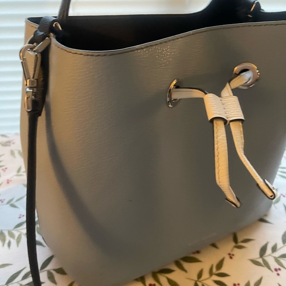 used Kate Spade powder blue bucket bag - Picture 3 of 4